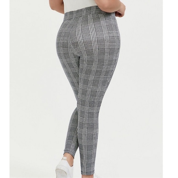 Torrid Houndstooth Leggings Size 2x - Picture 2 of 12